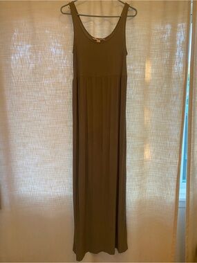 Forever 21 Olive Green Sleeveless Maxi Dress